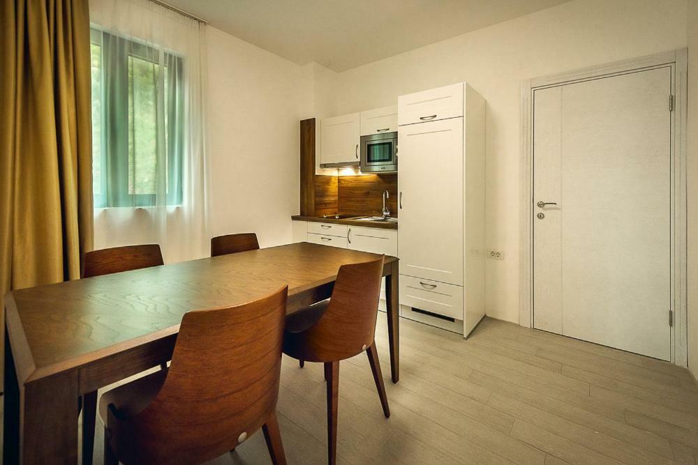 Adria Lux Apartmens 2 Sveti Stefan Exterior foto